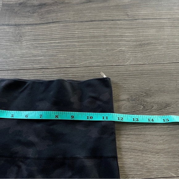 Spanx Look At Me Now Womens Camo 7/8s Length Leggings High Rise Size Small - Picture 7 of 9